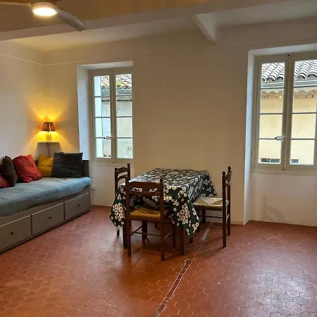 Village Medieval Apartment Bormes-les-Mimosas